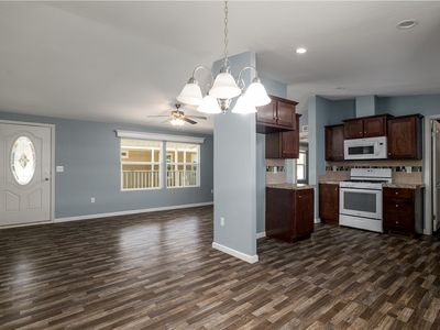 2205 W Acacia Ave SPC 15, Hemet, CA, 92545