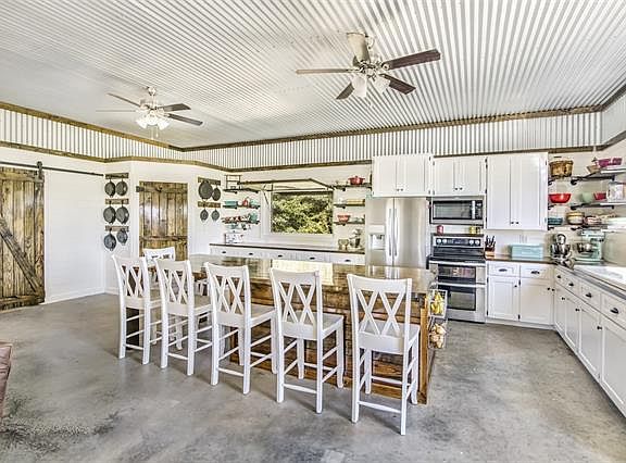 2nd image of 1225 Vz County Road 1910