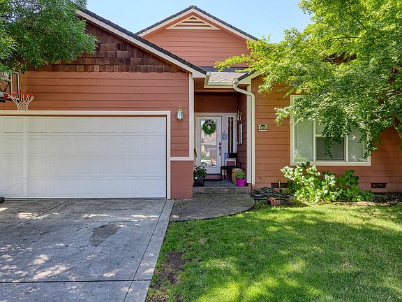 2nd image of 2646 Parkwood Village Ln