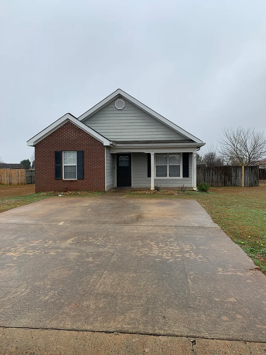 411 Wynfield Ln photo 1