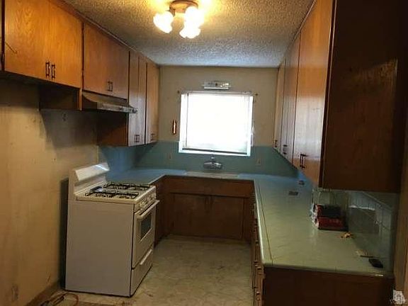 5th image of 231 N Arnaz St