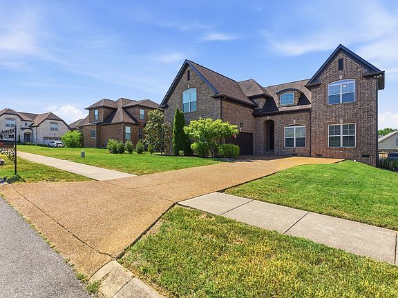 2nd image of 209 Karen Dr