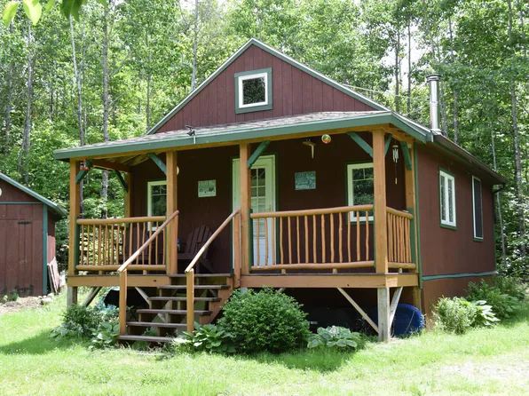 429 Hole In The Wall Road, Solon, ME 04979