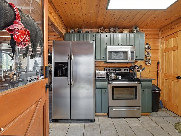 3rd image of 331 Caney Creek Rd