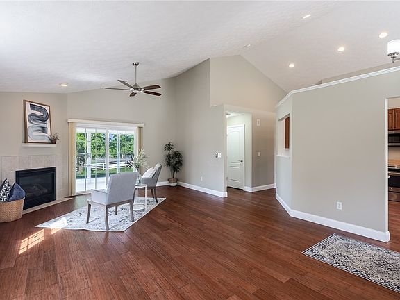 4th image of 1491 Fairhill Ct