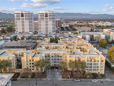 21301 Erwin St Unit 524, Woodland Hills, CA, 91367