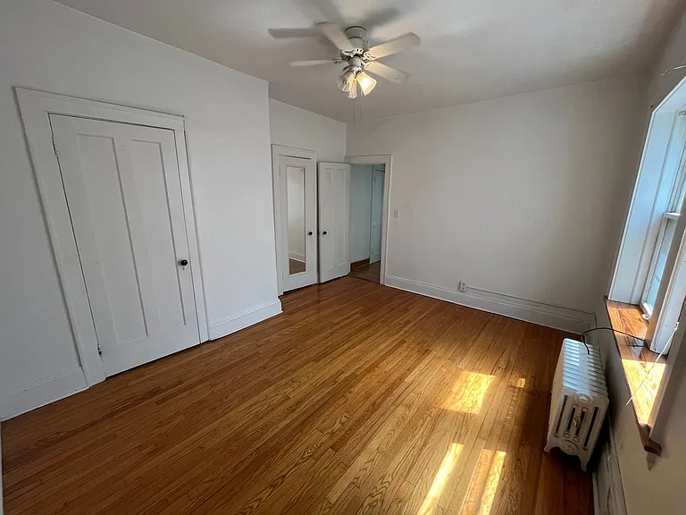 12467-12469 Cedar Rd — Photo 7