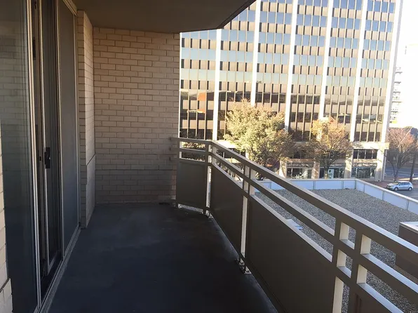 4801 Fairmont Ave APT 414, Bethesda, MD 20814