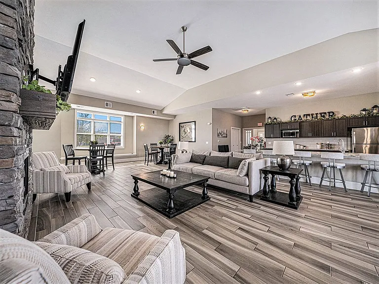 Trade Winds Apartment Homes — Photo 39