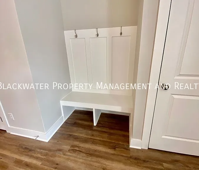 41 Cuddington Ln — Photo 4