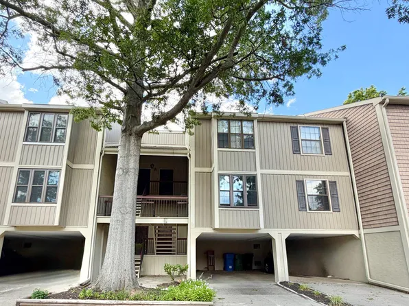 115 Kings Croft, Cherry Hill, NJ 08034