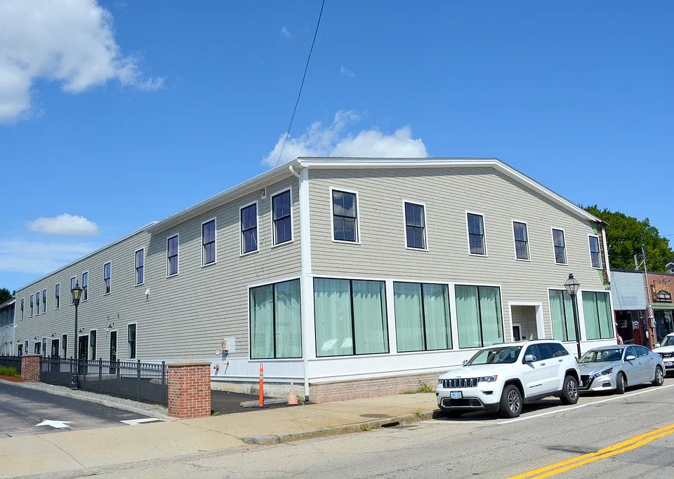 461 Main St #205