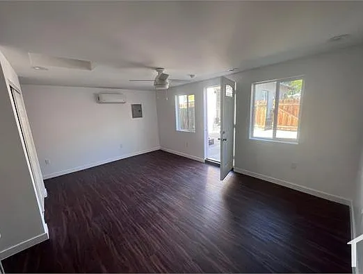 146 E Platt St #A — Photo 4
