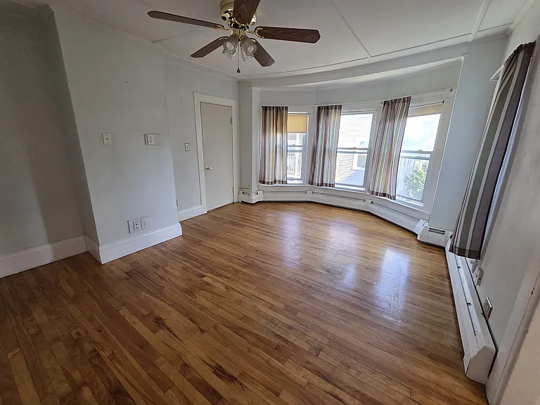 85 Pierce St #2 — Photo 6