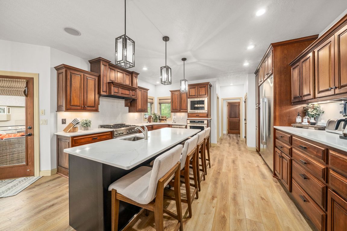 next background image