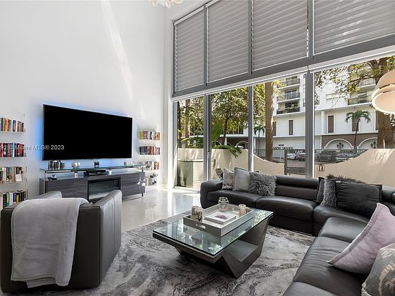 3rd image of 6000 Collins Ave APT 121