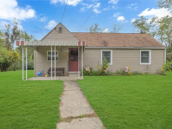297 Willowbrook Dr, Industry, PA 15052