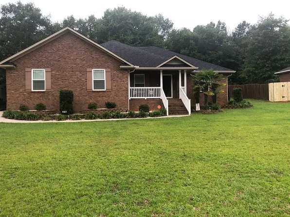 2710 Navigator Cir, Dalzell, SC 29040