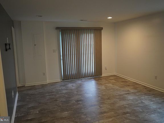 3rd image of 10790 Hinton Way