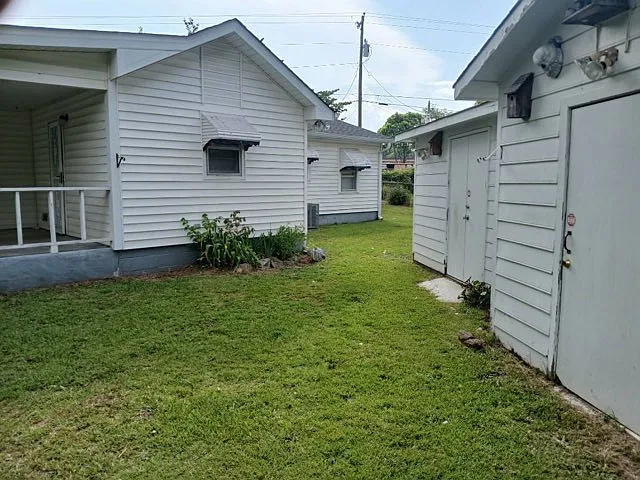 100 Frances St — Photo 13