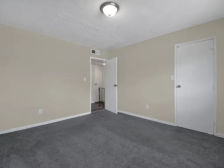 2383 Belcher Dr — Photo 22