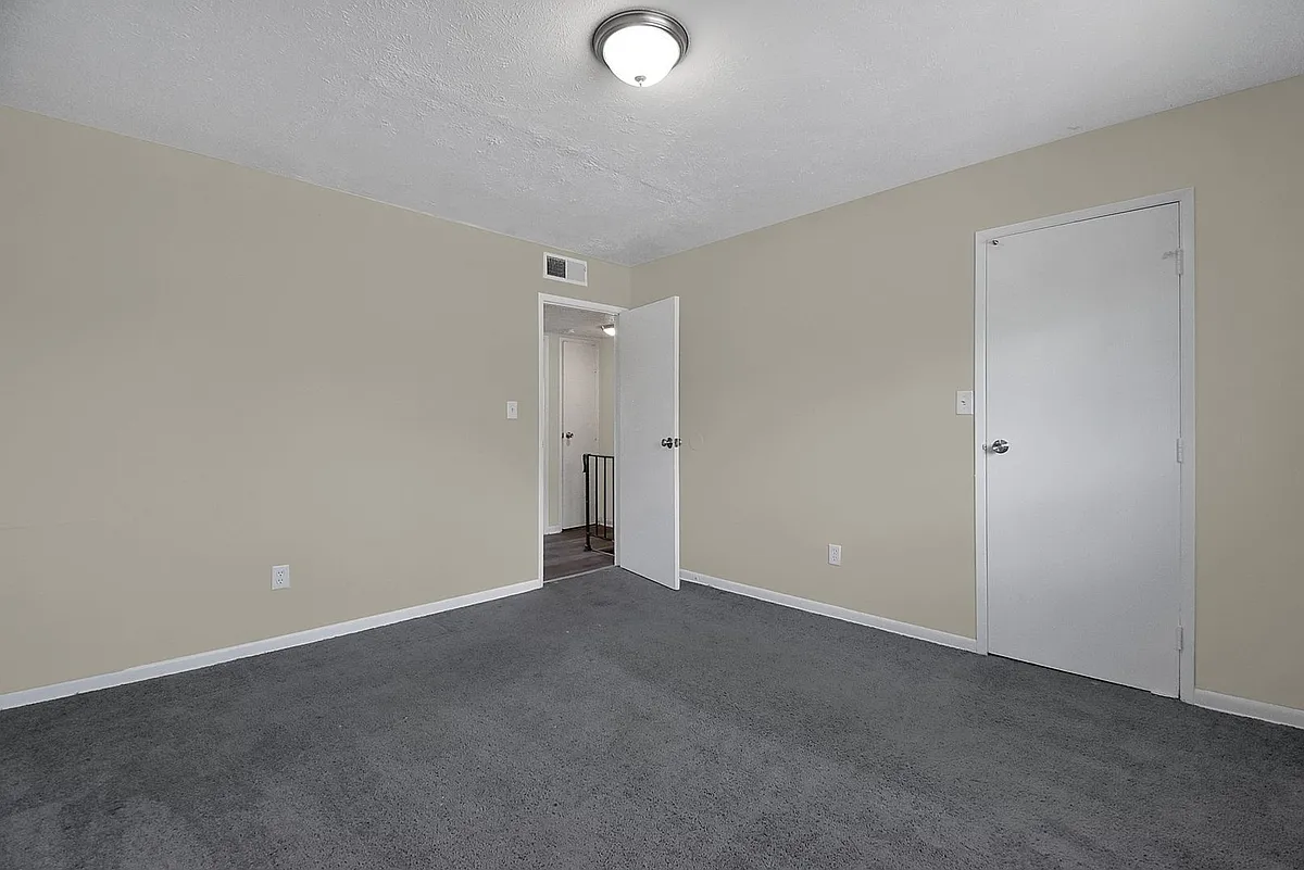 Building Photo - 2383 Belcher Dr #2383