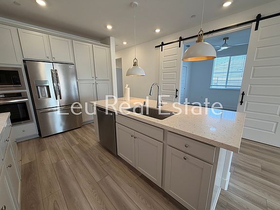 5th image of 259 Montego St