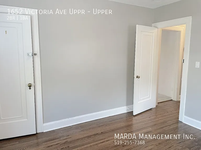 1652 Victoria Ave #UPPER — Photo 14