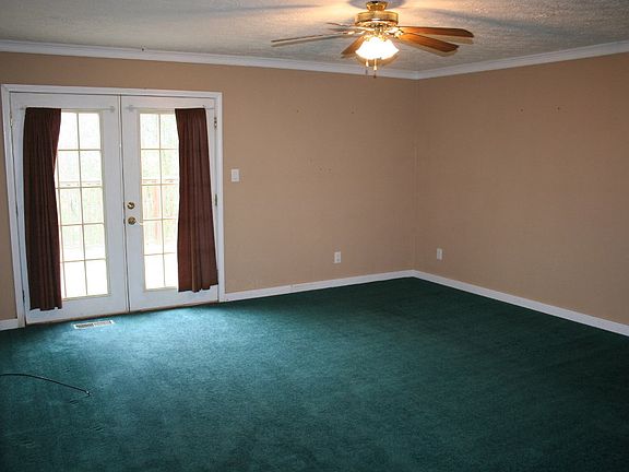 2nd image of 6573 Cora Ln
