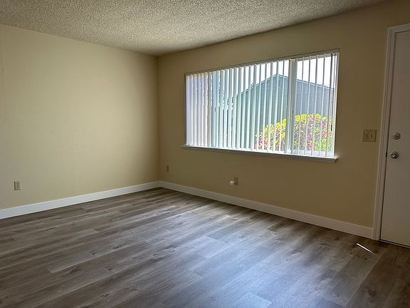 4th image of 4520 SE Ina Ave APT 15