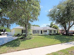 804 Anchorage Dr, North Palm Beach, FL 33408