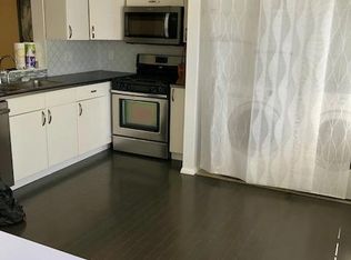 8837 Applegate Ln, Sandy Springs, GA 30350