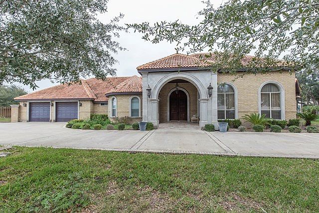 1st image of 917 E Sundown Dr