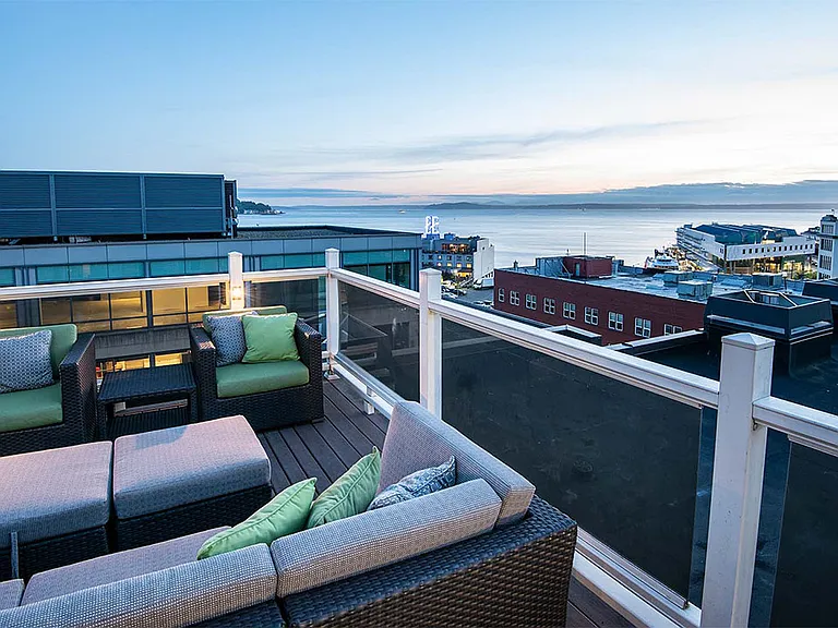 Apartment community rooftop deck at Griffis Belltown in Seattle, Washington.