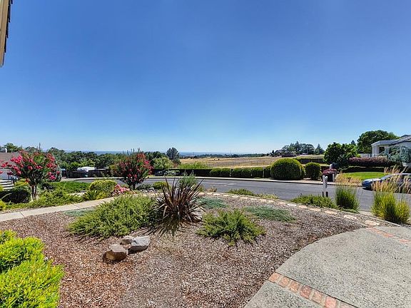 5th image of 12055 Mont Vista Dr