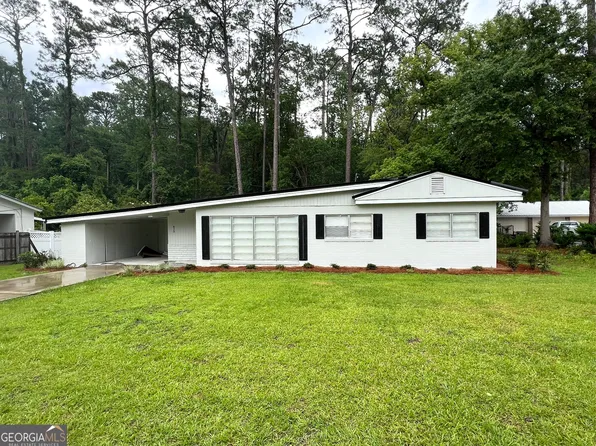 615 S Forrest Ave, Adel, GA 31620