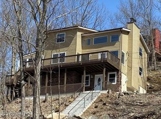 124 Salisbury Rd, Bushkill, PA 18324