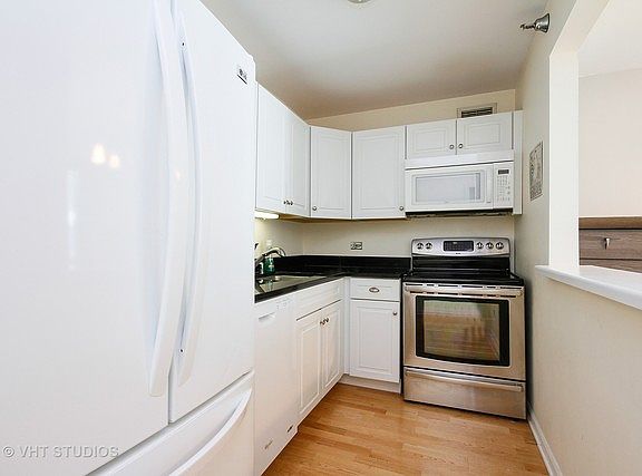 5th image of 480 N McClurg Ct APT 1212