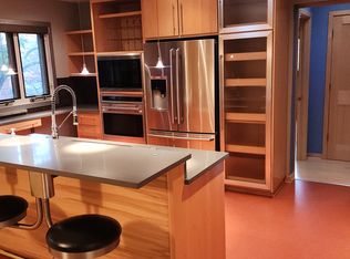 202 N Breese Ter SUITE A, Madison, WI 53726