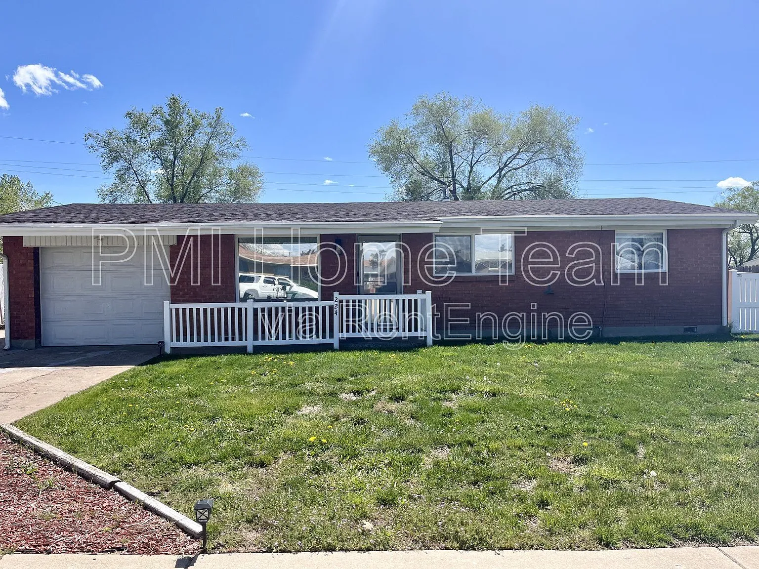 3 bed, 1.0 bath, 1149 sqft, $1,995 — Photo 1