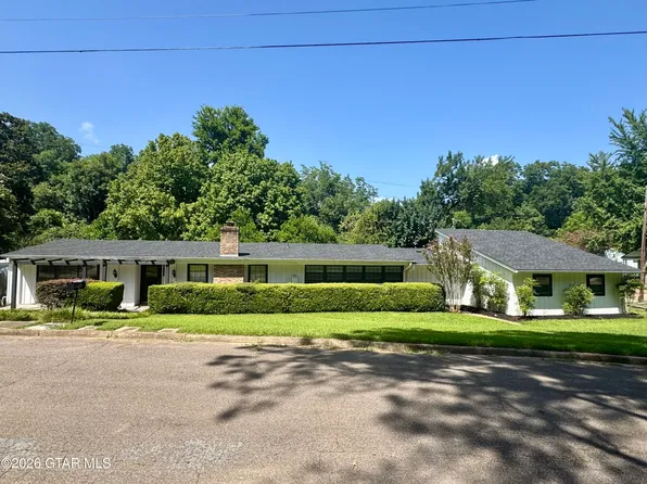 213 White Dr, Starkville, MS 39759