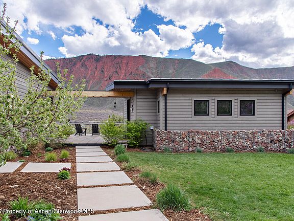 3rd image of 600 Greenway Dr