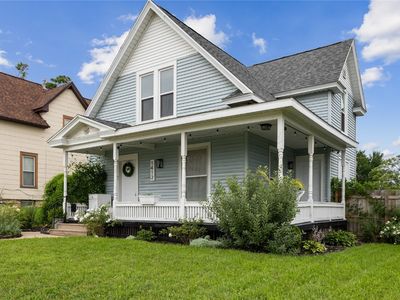 1412 1st Ave NW, Cedar Rapids, IA, 52405