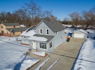 202 Jefferson St, Mukwonago, WI 53149