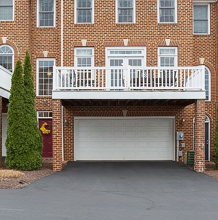 2nd image of 107 Blue Stone Hills Dr