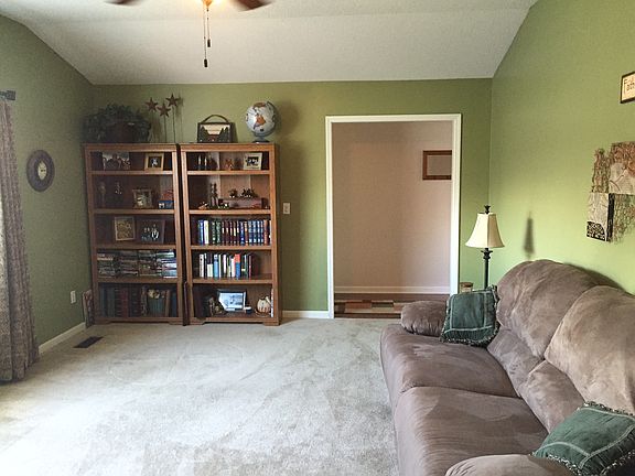 Living Room & Entry