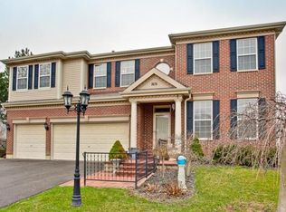 1631 S Lancaster Ln, Libertyville, IL 60048