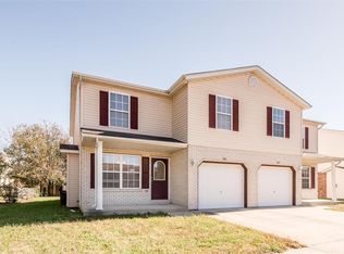 960 Belle Valley Dr, Belleville, IL 62220