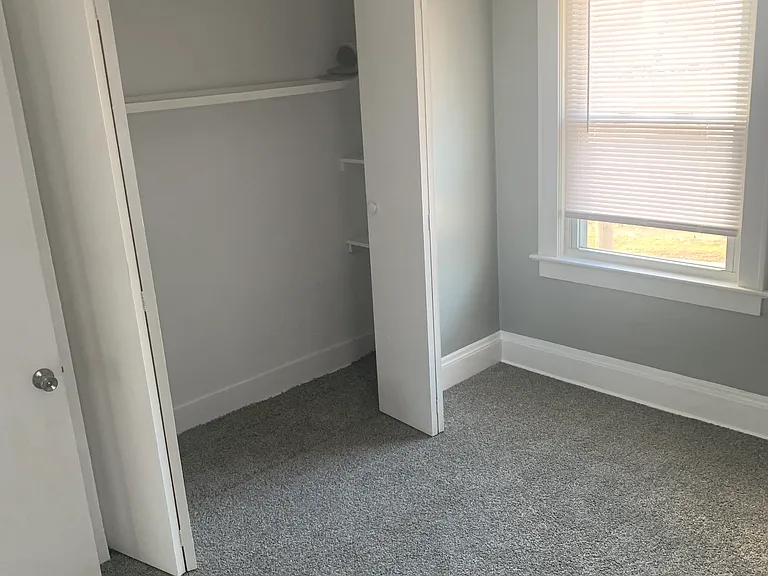 96 W Summit St — Photo 9