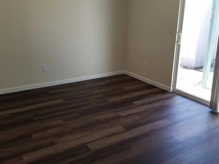 Park Townhomes — Photo 11